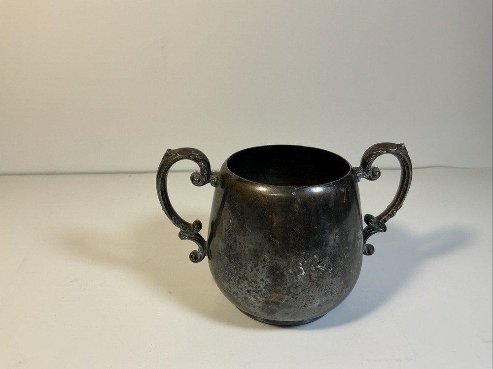 WM ROGERS #103 VINTAGE SILVER PLATED Sugar Bowl