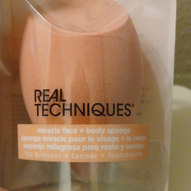 Real Techniques Miracle Face + Body Makeup Sponge Peach Reusable Multi-sided