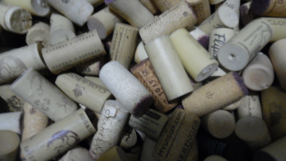 280 Assorted Wine Corks Mixed Synthetic and mostly natural