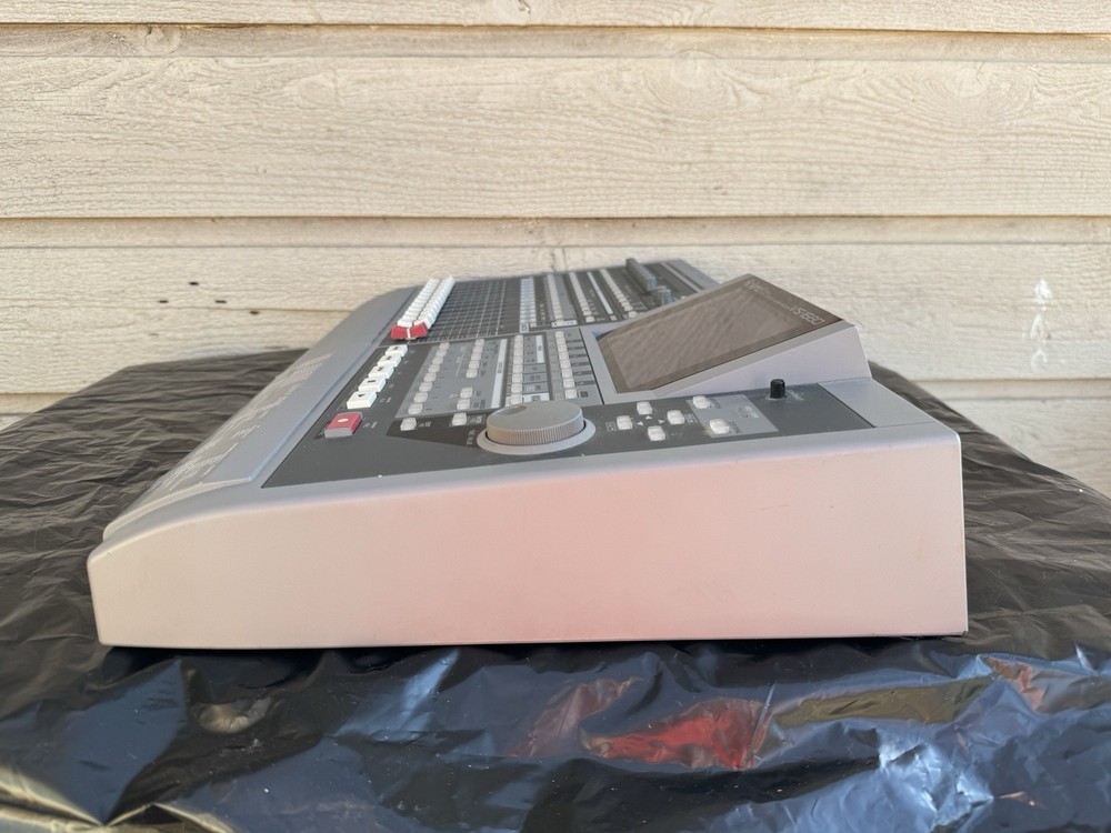 Roland VS-1680 Digital Studio Workstation - Manuals Fully Working