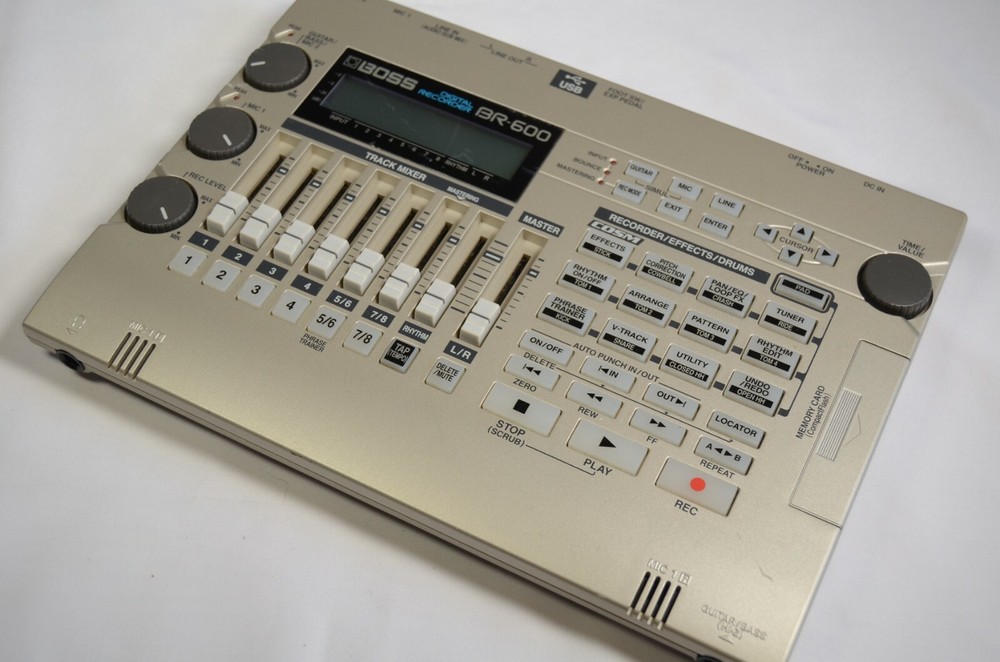 BOSS BR-600 Multi Track Digital Recorder 8 track