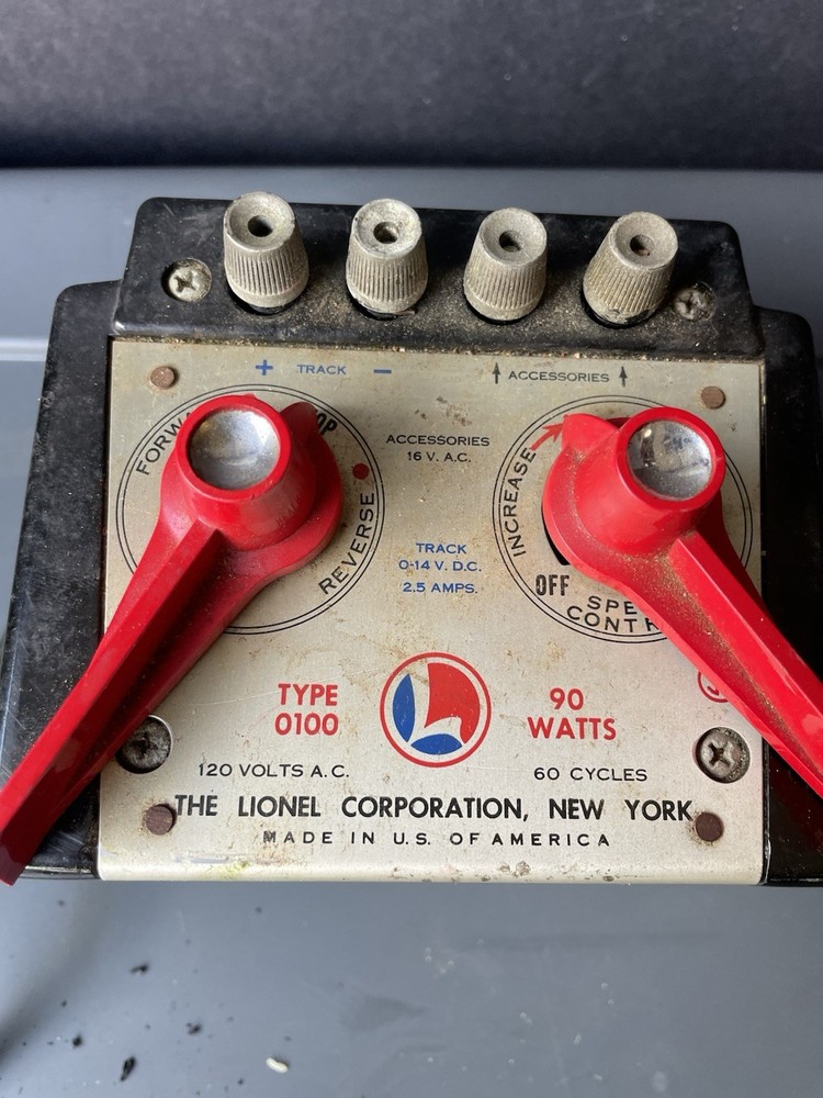 LIONEL POSTWAR #1044 - 90 WATT TRANSFORMER