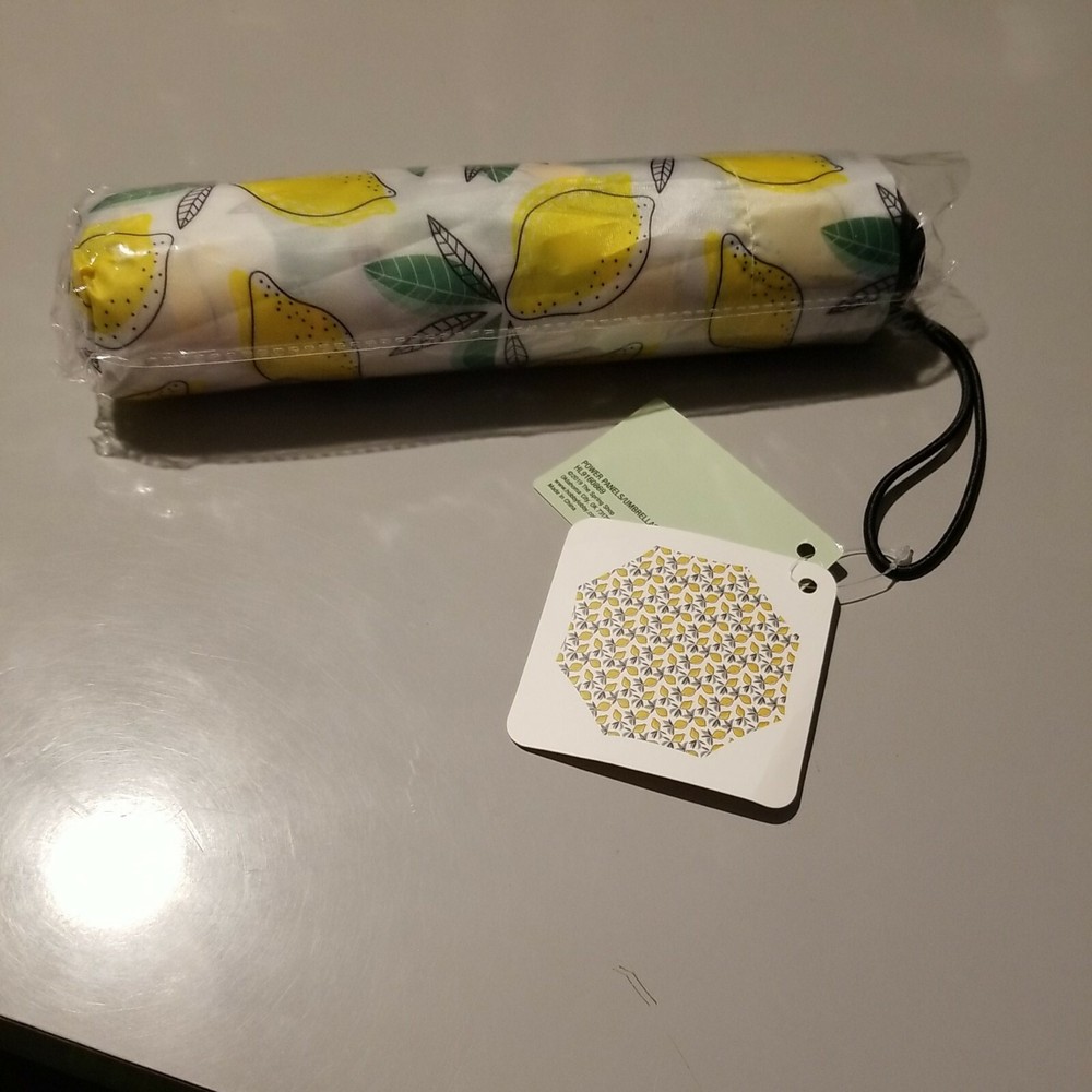 Lemon Print  Folding Umbrella. New with tags.