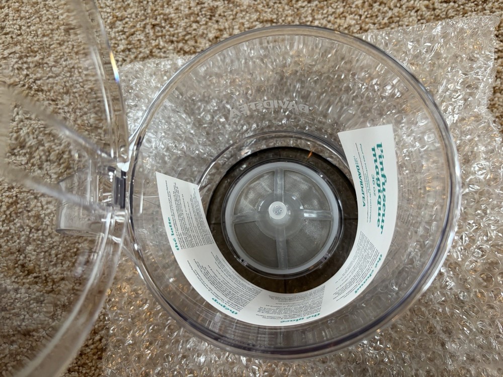 DAVIDsTEA The Steeper 36 oz Clear Tea Infuser Pitcher Maker NEW Open Box