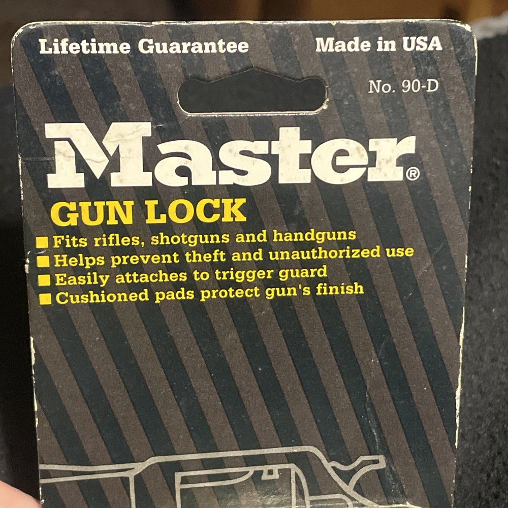 MASTER LOCK Gun Trigger Lock Keyed 90D NIP NOS. Rand New