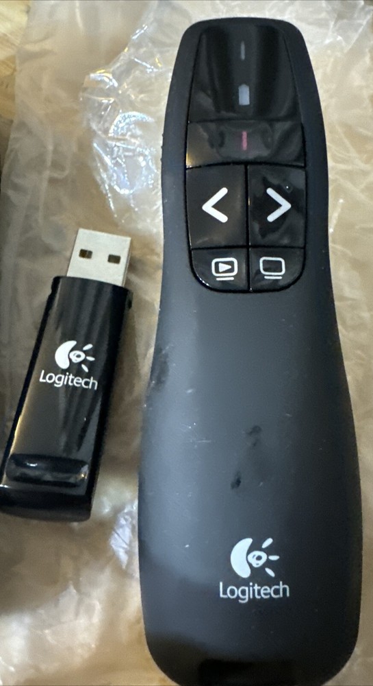 Logitech R400 Presenter Remote Control & Laser Pointer w/cover