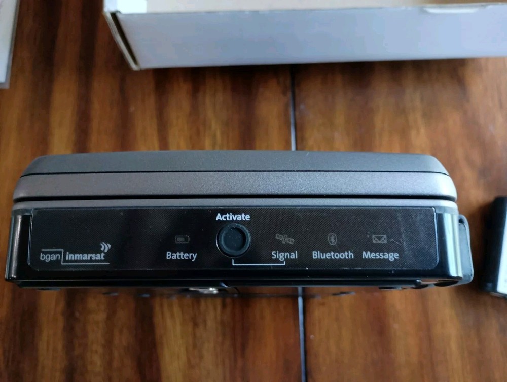 Nera WorldPro 1000 satellite terminal Pre Owned