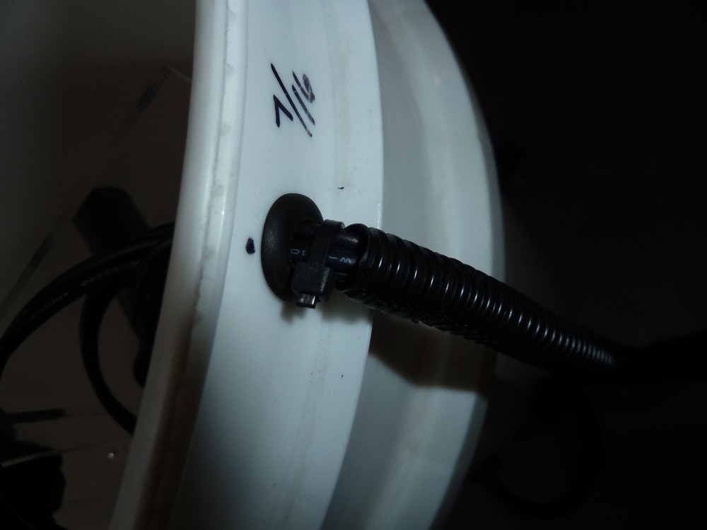 Adjustable Ebb and Flow Controller Bucket Upper Float Bracket
