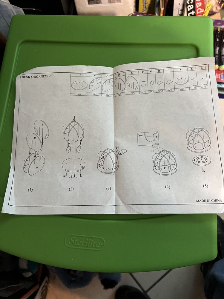 Rotating Pen and Pencil Caddy NIB