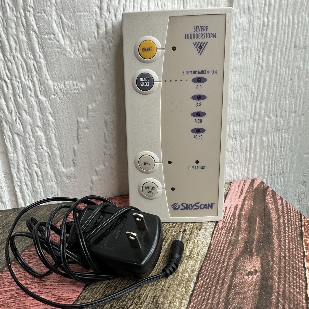 Vintage SkyScan P5 Lightning/Storm Detector (WORKS)