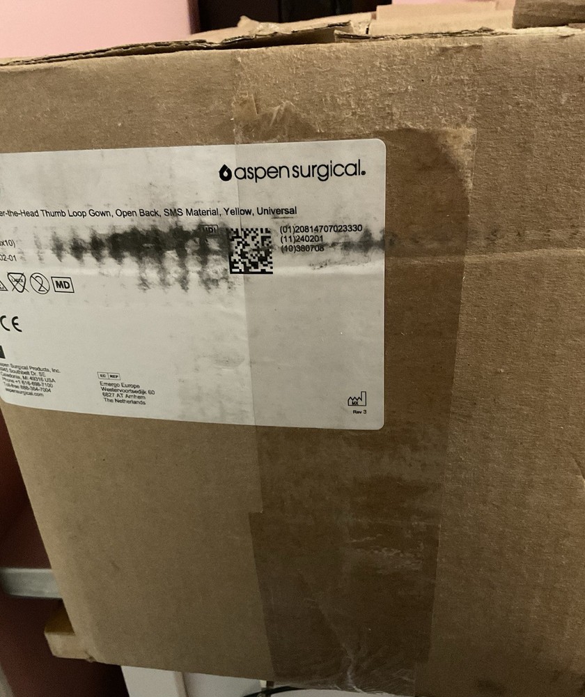 2pk Precept 50095 Over the Head Thumb Loop Isolation Gown Open Back (20ct)
