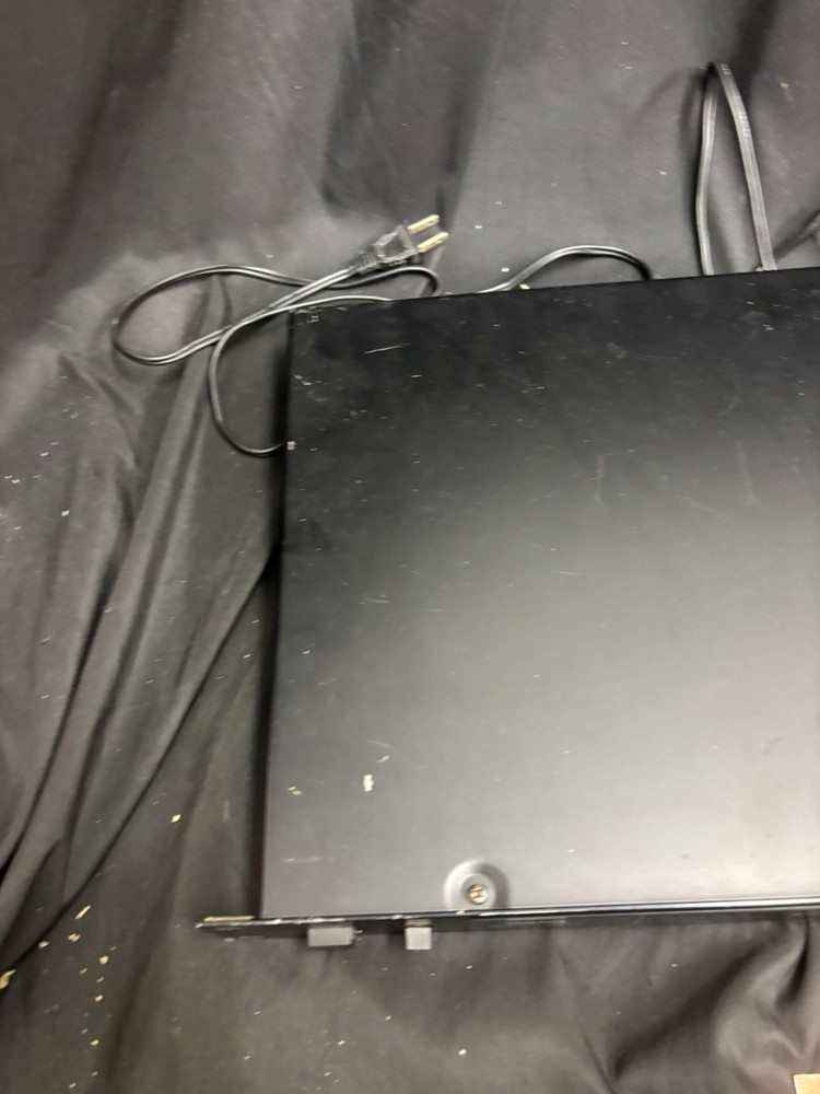 Yamaha SPX90 Digital Multi Effects Processor Powers On Needs repair Display