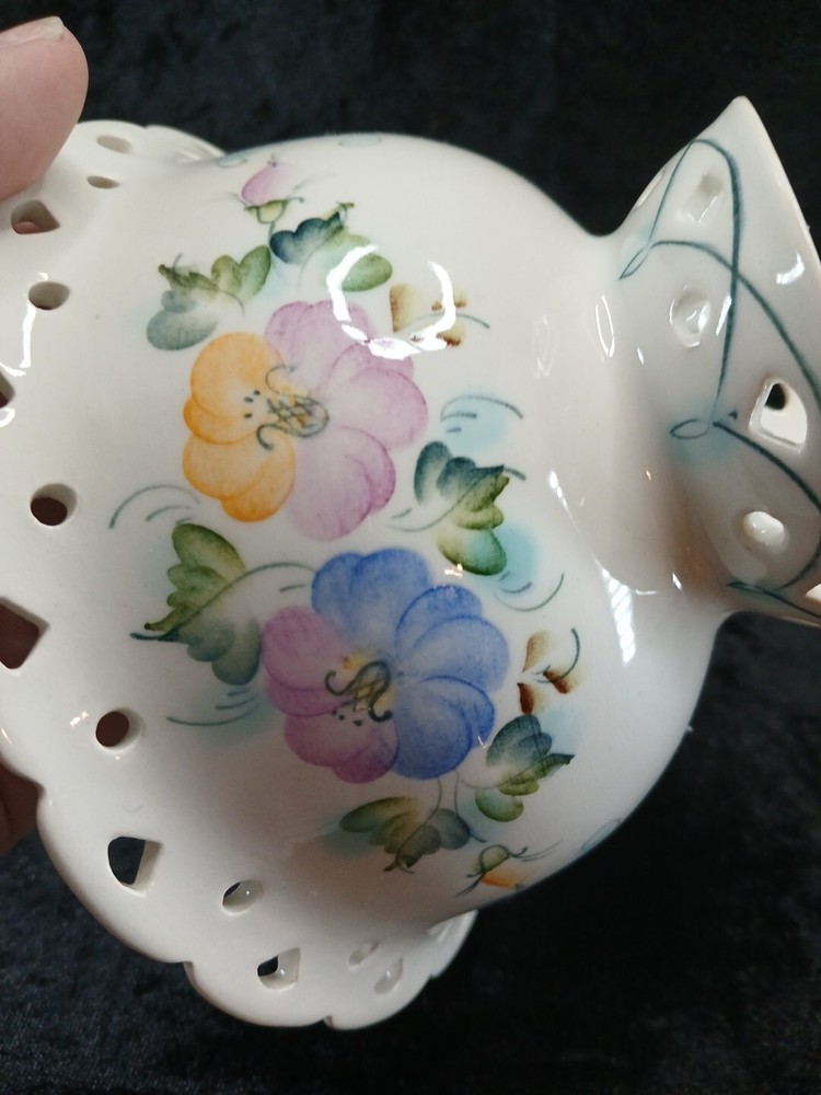 Caxap Covered Candy Dish Ritclated Edge