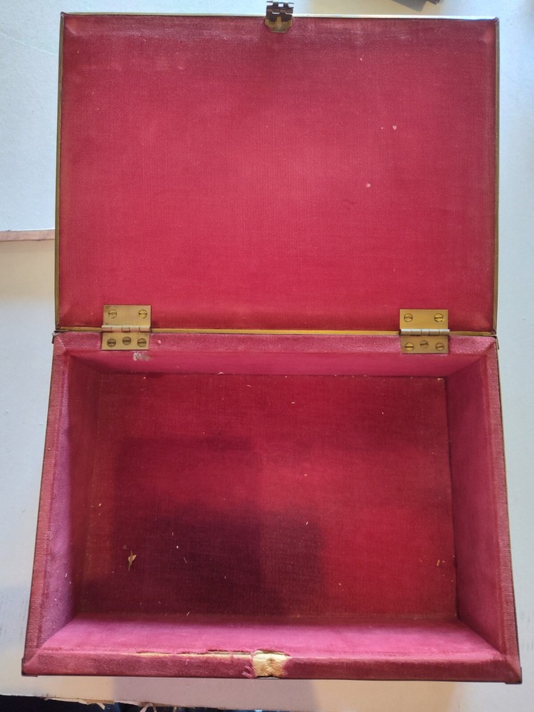 Etchart Chest