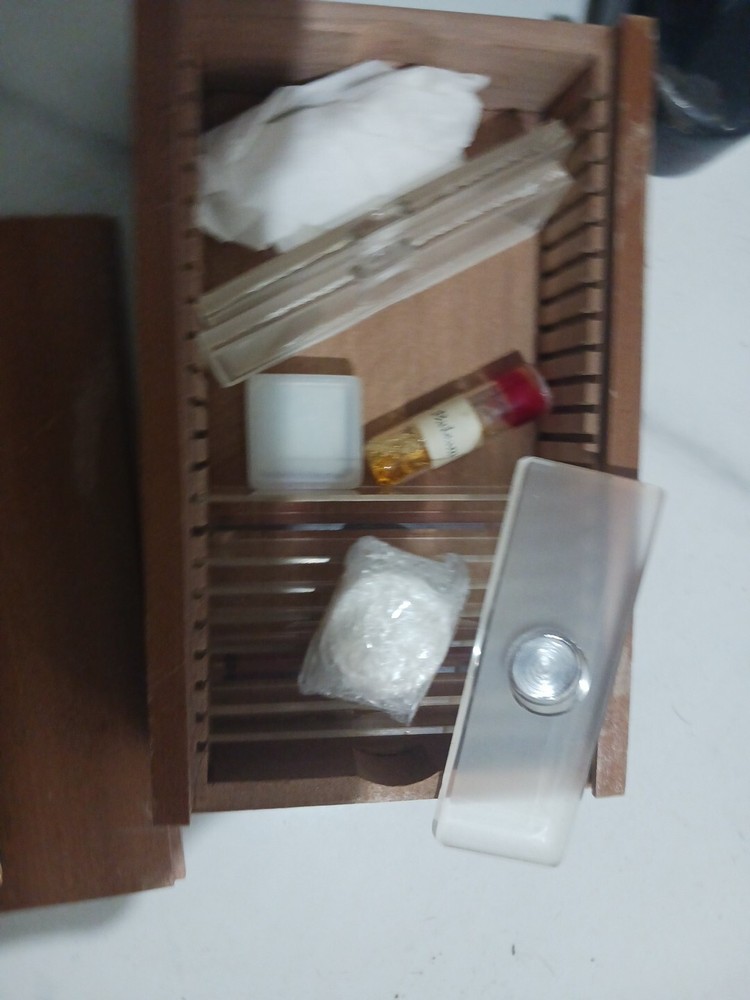 Vintage 1938 E. Leith Microscope Complete