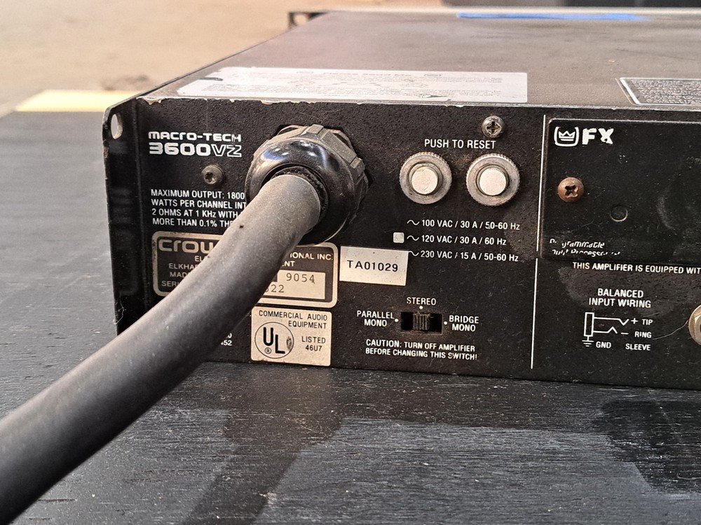 Crown Macro-Tech 3600VZ 2-Channel Power Amplifier