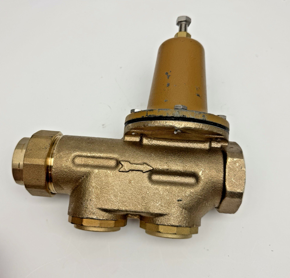 1-1/4" LF25AUB-Z3  LF WATER PRESSURE REDUCING VALVE MAX / 300 PSI