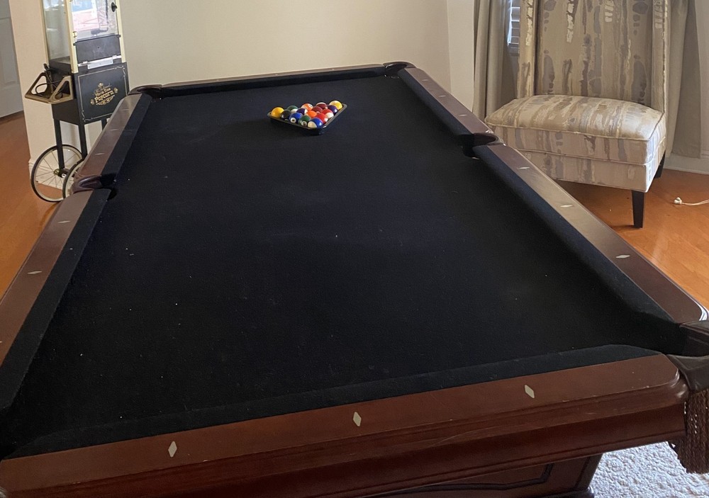 BERINGER KING GEORGE 8FT SOLID WOOD SLATE POOL TABLE