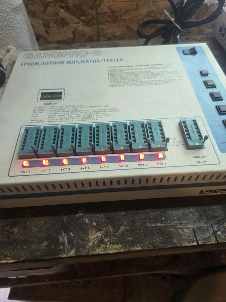 GANGPRO -8 Eprom Duplicstor Tester