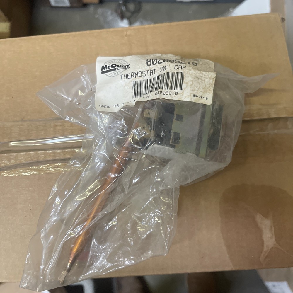 802005210 Mcquay Thermostat