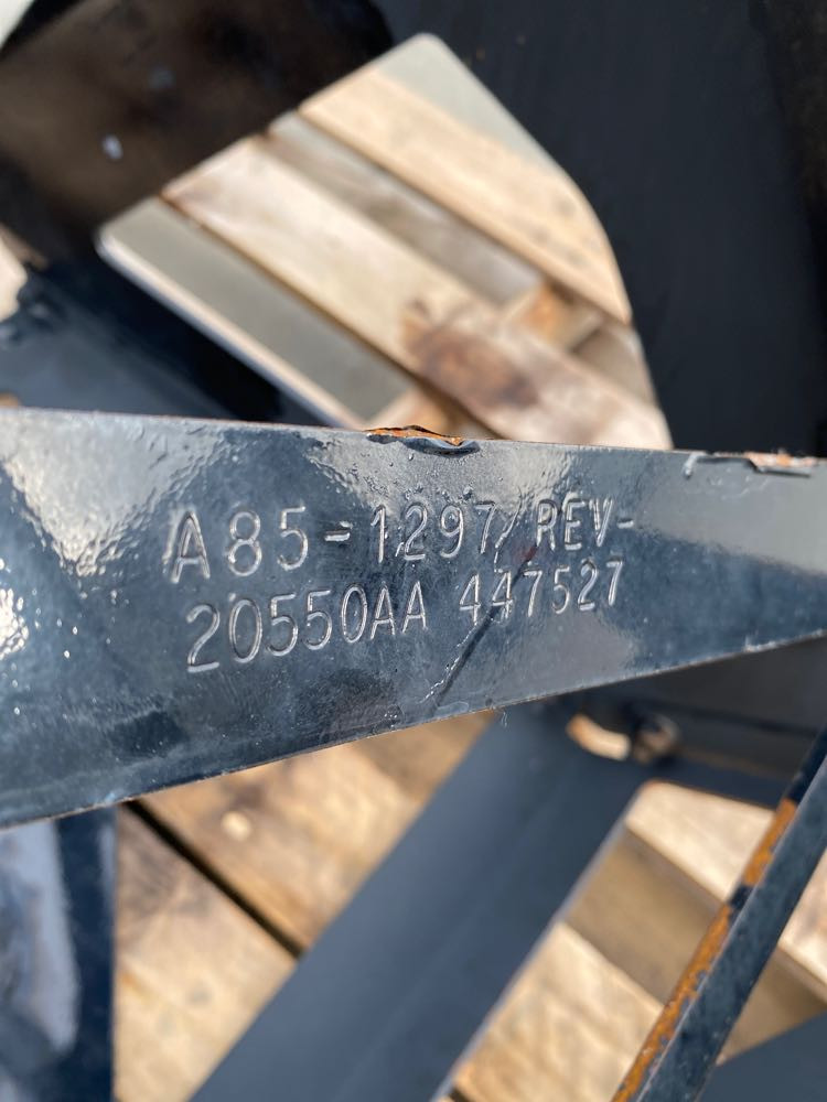 Kenworth Frame Step (722-10224)