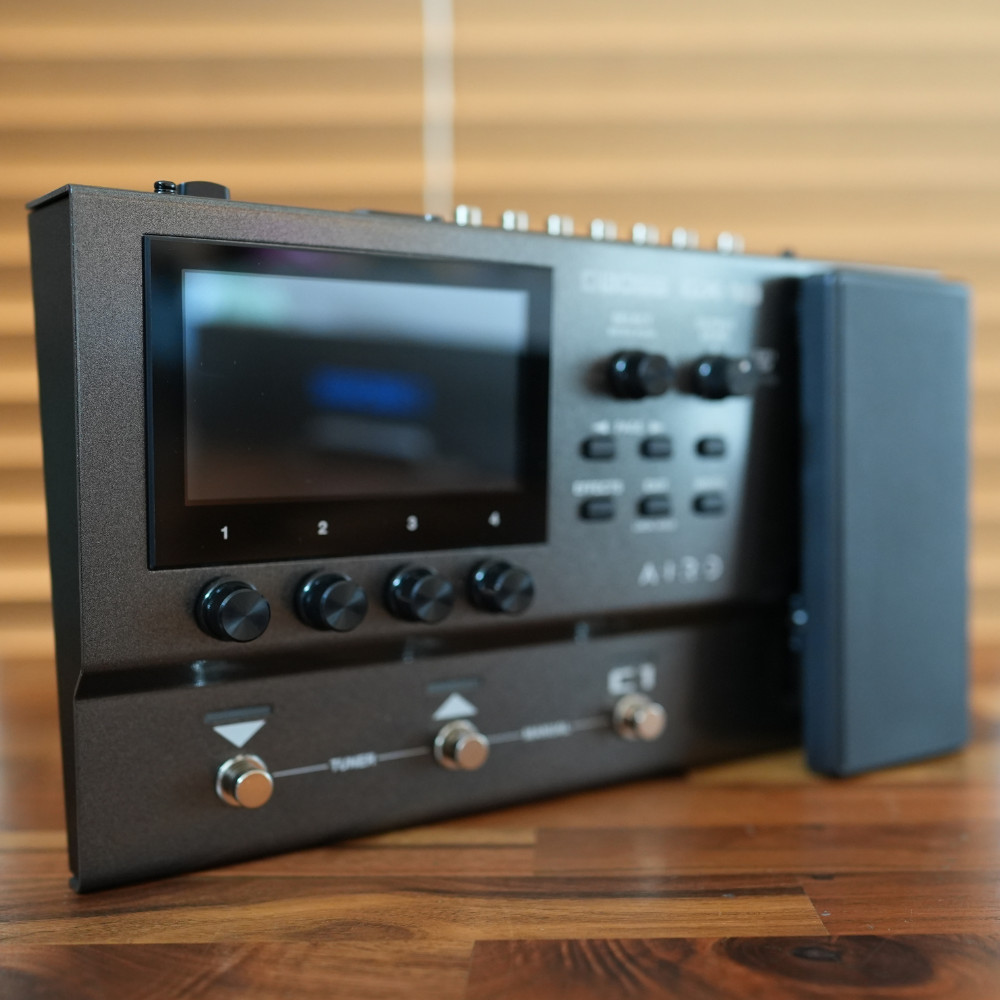 BOSS GX-10 Multi Effects Processor Guitar Pedal