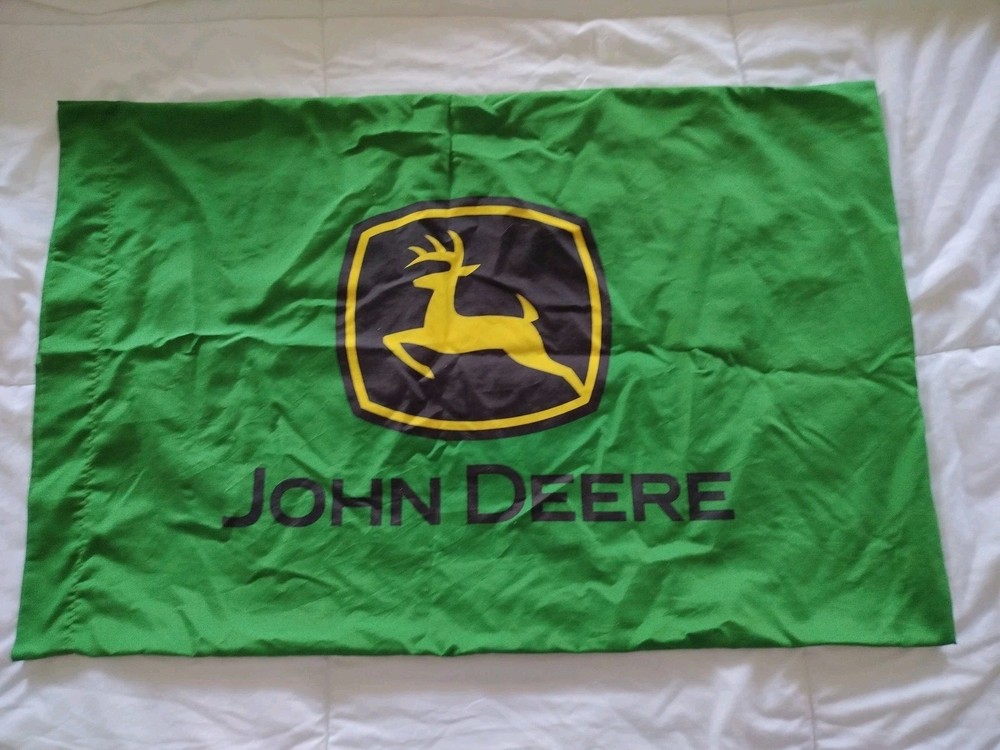 Licensed JOHN DEERE PiLLOWCASE And Flat Sheet  100%Polyester