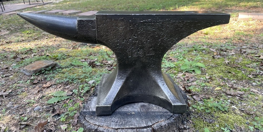 SODERFORS PARAGON SWEDEN 126 Lb. Anvil- Excellent Condition!