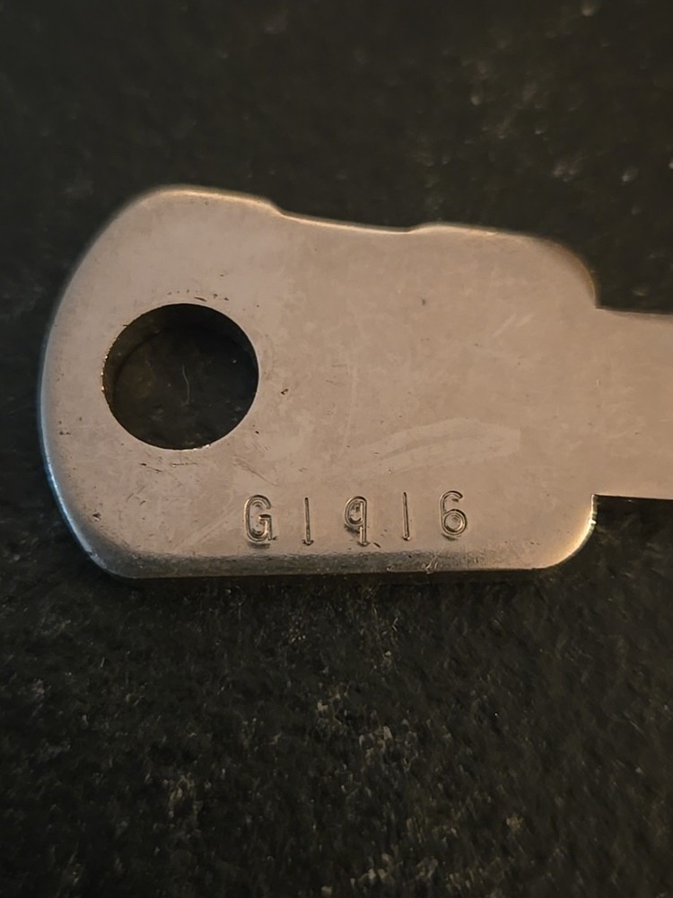 GREENWALD SENTINEL KEY CODED G1916 (3D5)