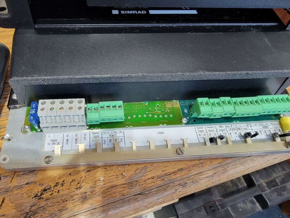 Simrad Robertson J3000X Junction box