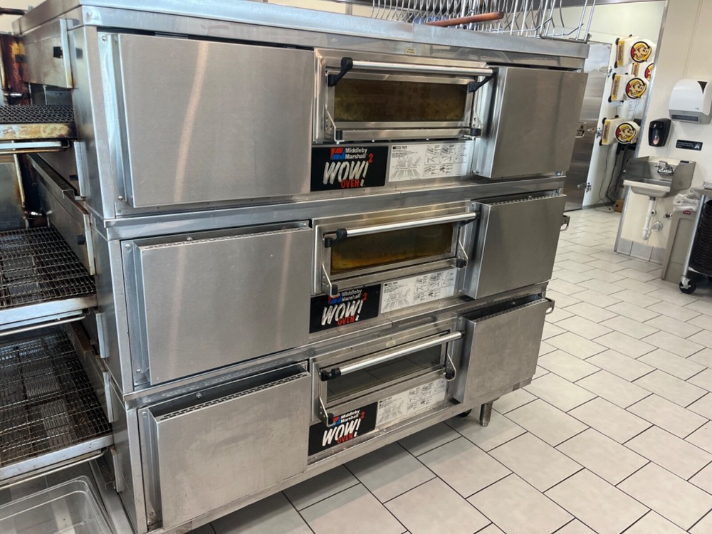 Middleby marshall pizza oven - triple deck