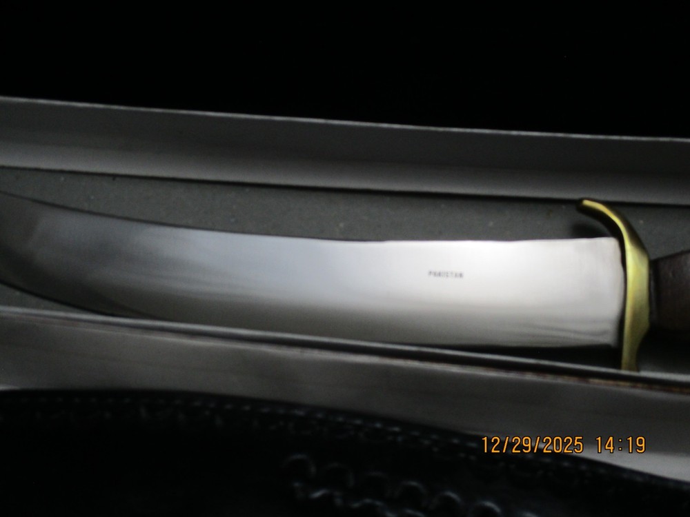 KNIFE, ALI BABA STYLE, GREAT CONVERSATION PIECE/WITH SHEATH