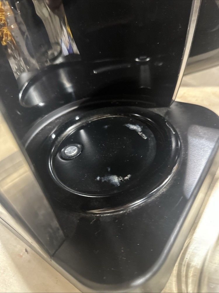 Cuisinart DCC-2650 Extreme Brew 12-Cup Programmable Coffee Maker Silver & Black