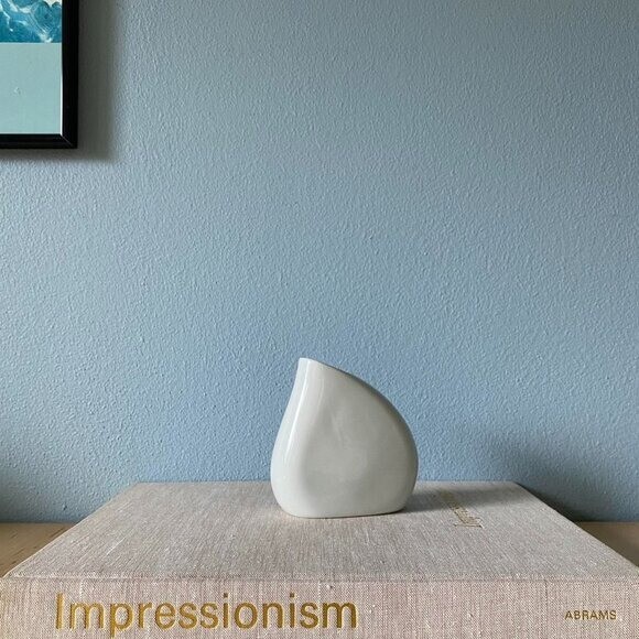 Vintage Neutral Color Tear-drop Bud Vase