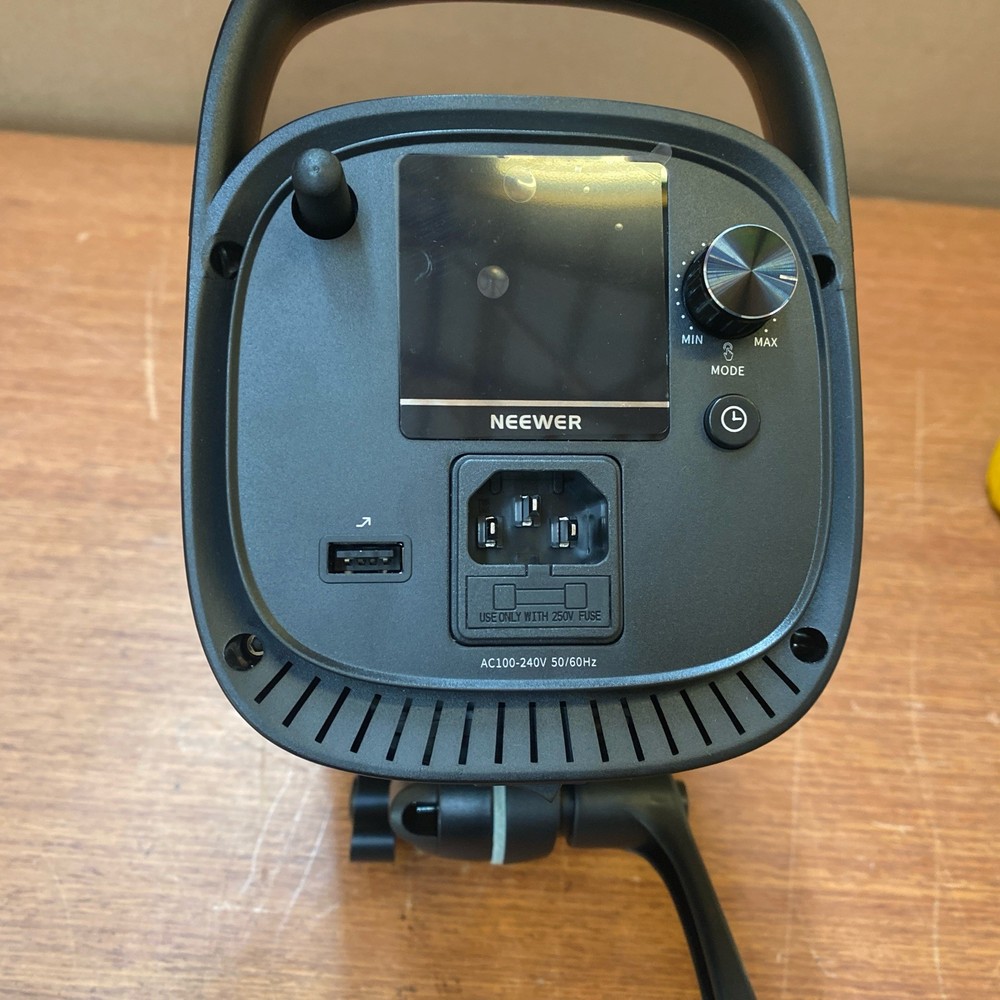 NEEWER CB60 LED Video Light