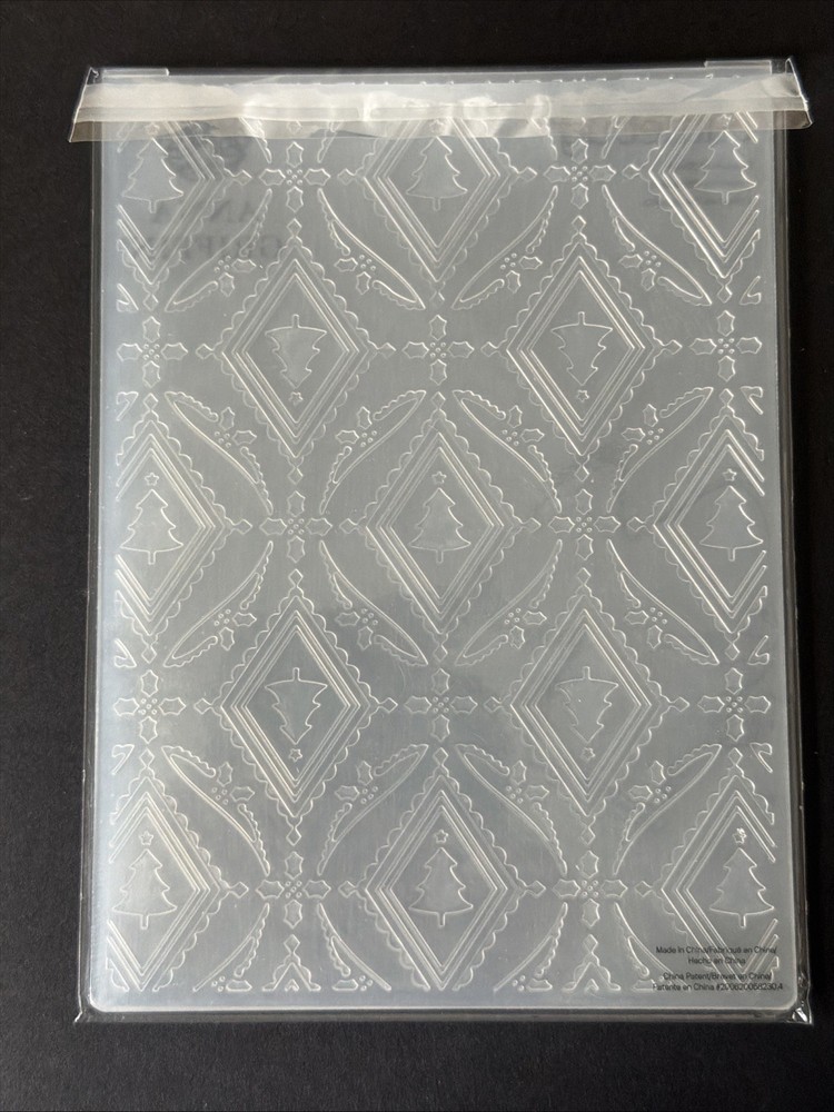 ANNA GRIFFIN CRICUT CUTTLEBUG DIAMOND TREE EMBOSSING FOLDER