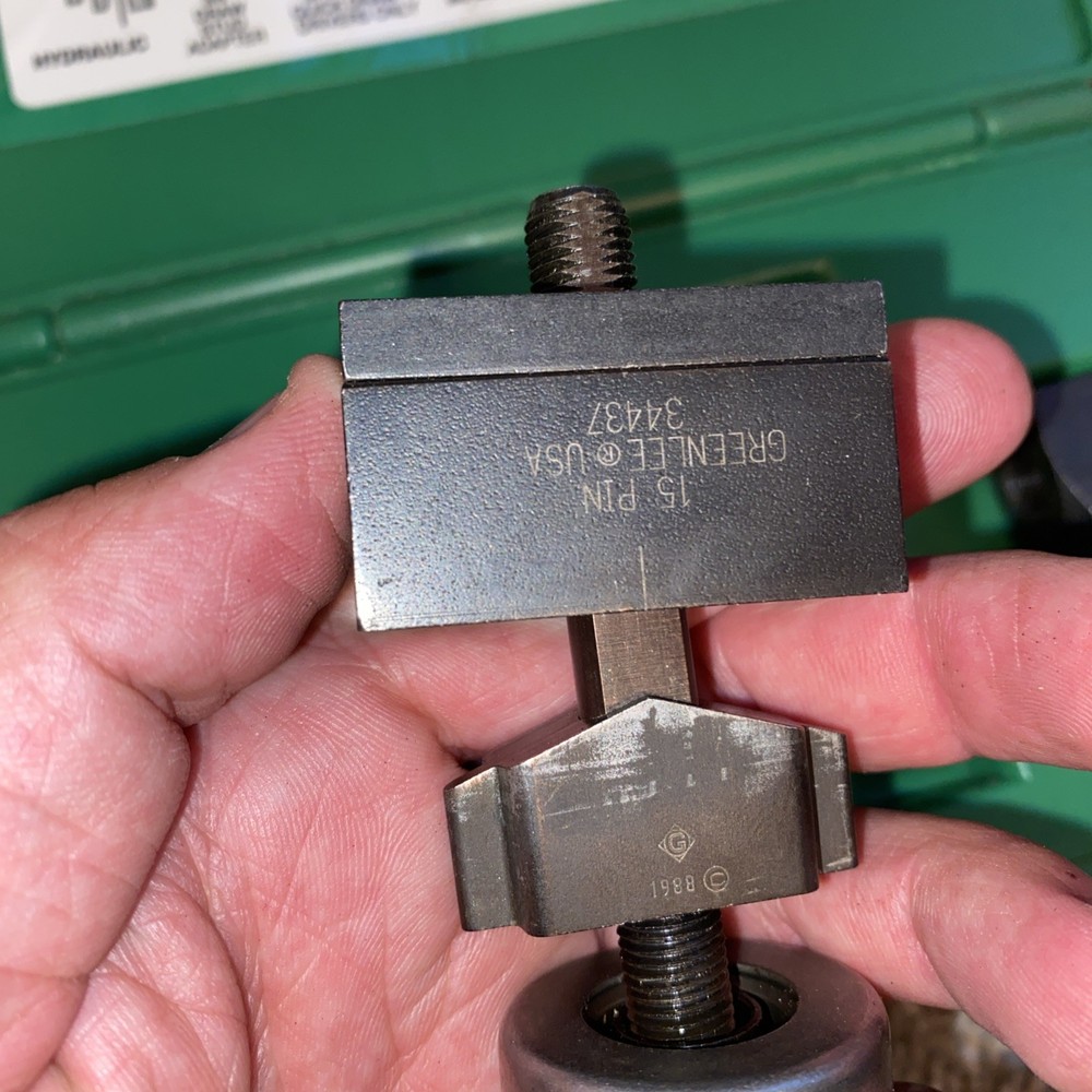 Greenlee 231 15-Pin D-Subminiature Panel Punch 34437
