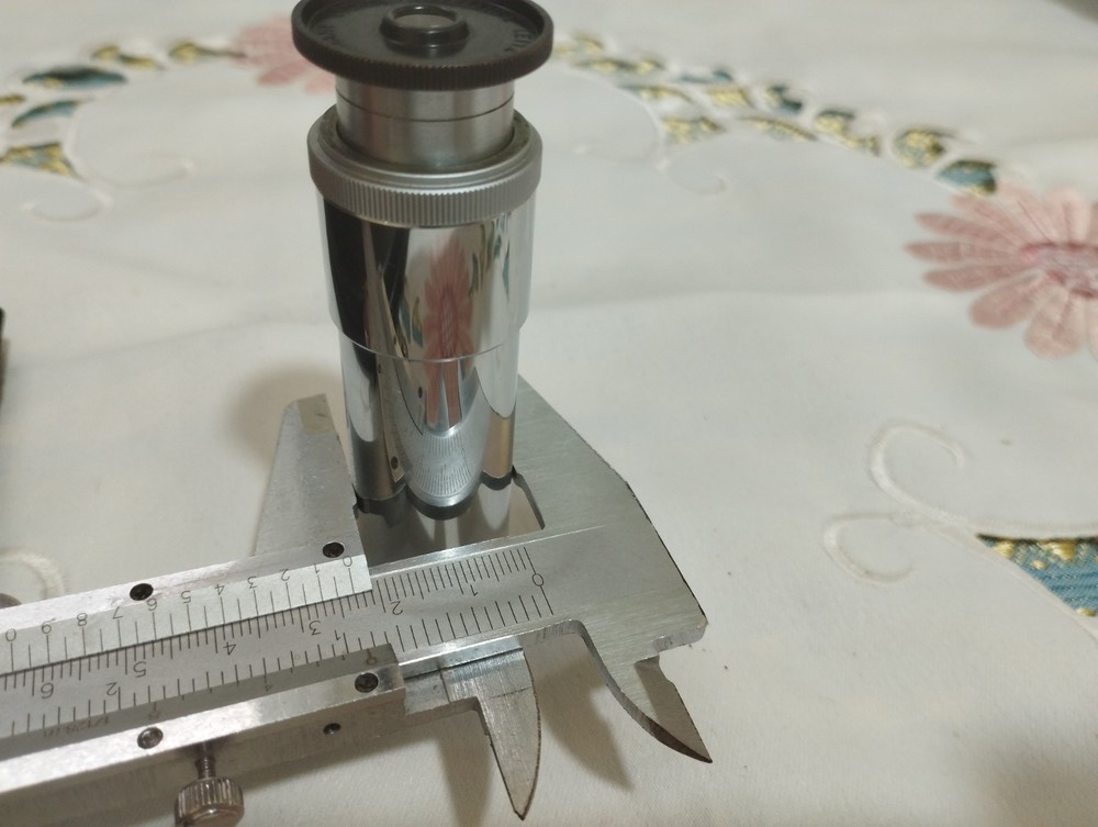 LEITZ WEZTLAR GERMANY LICHTEINSTELUPE EYEPIECE MICROSCOPE