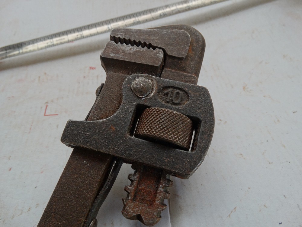 Vintage Adjustable Pipe Wrench 10" EXCELLENT