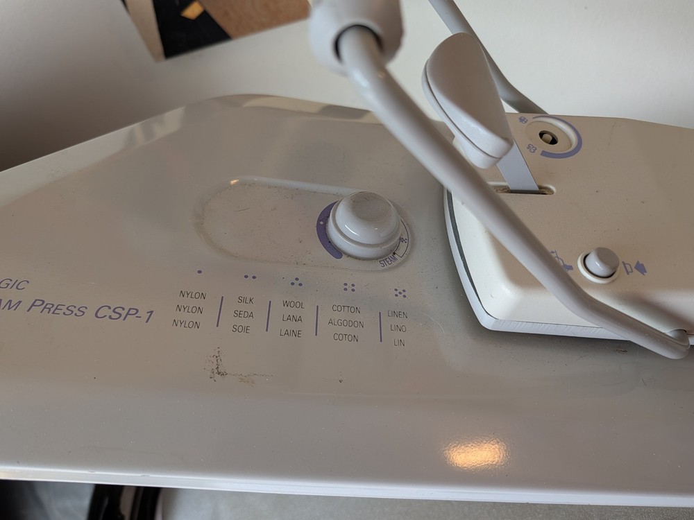 Singer CSP-1 Magic Steam Press Iron