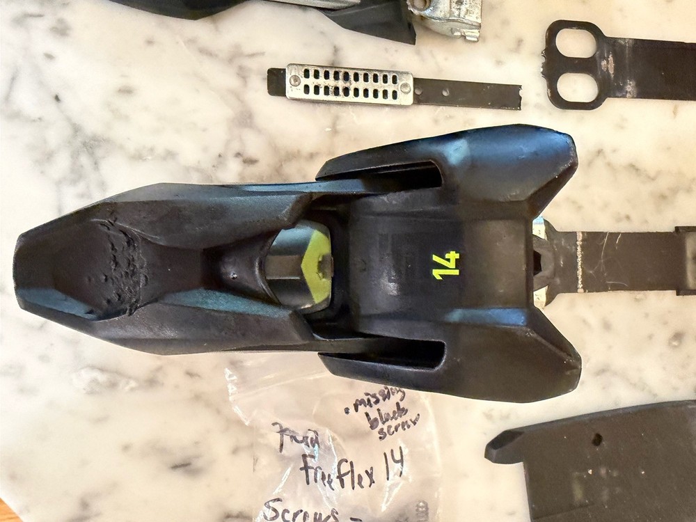 HEAD ALPINE BINDING FREEFLEX 14 GW (For parts)