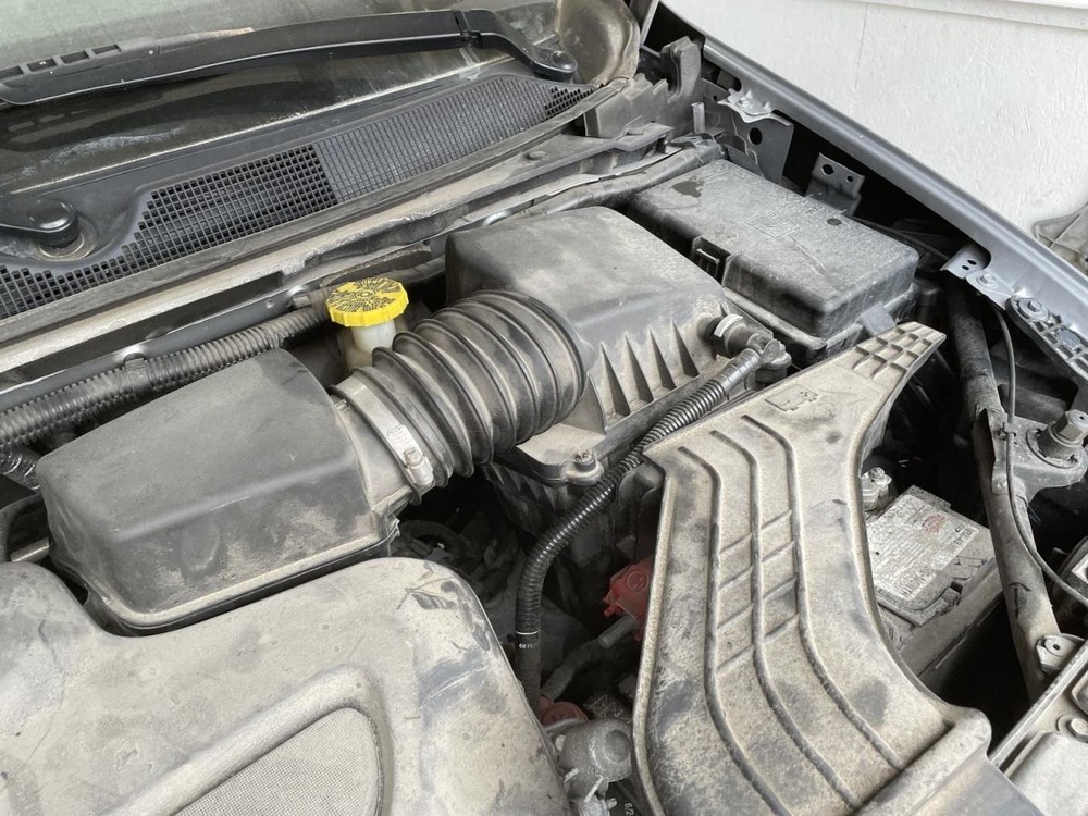 Fuse Box Engine Fits 20-22 VOYAGER 1053072