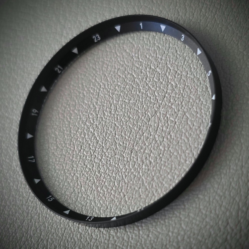SEIKO Chapter Ring SKX007 / ANGLED GMT  Black + White