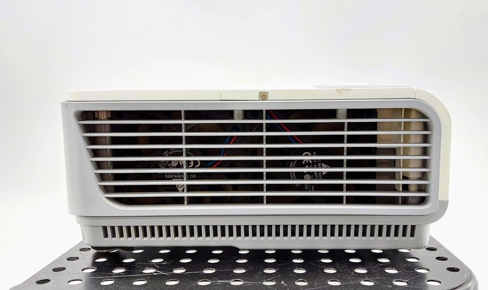 Vivitek D857WT Projector *Lamp Hours 1467*