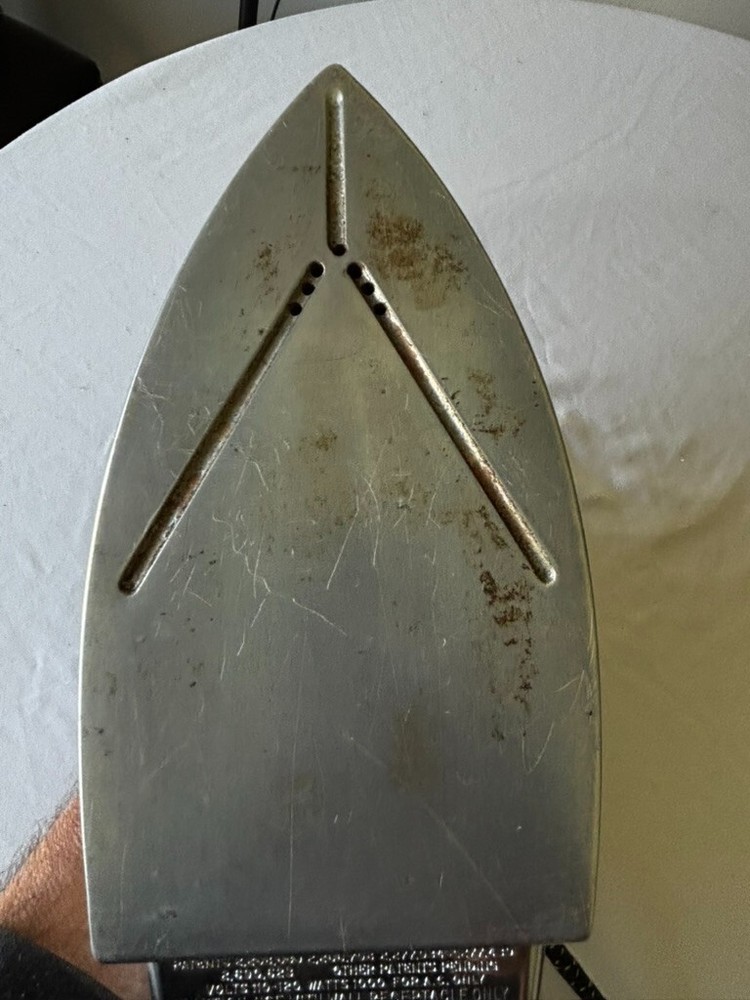 Vintage Sunbeam Ironmaster Iron Model S-4 Fabric Cord