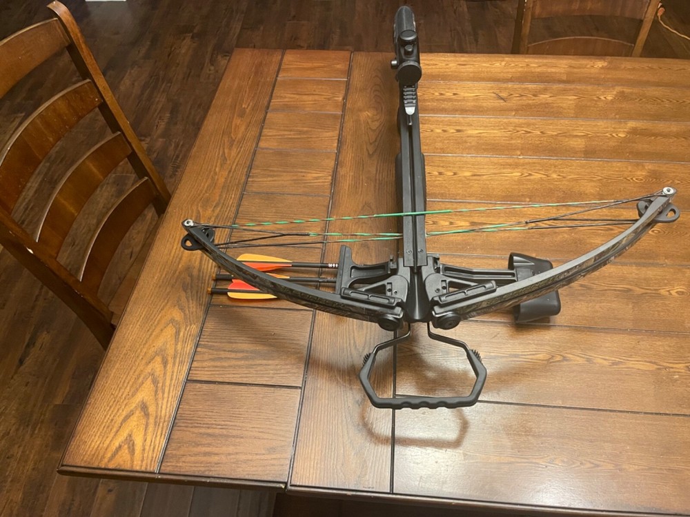 Barnett Jackal Crossbow with Allen Case