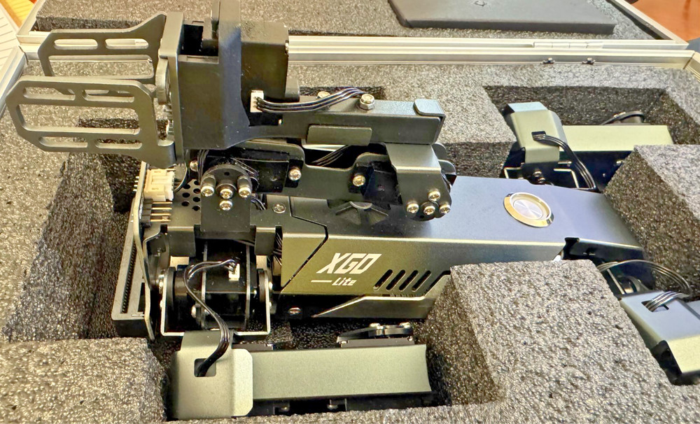 Elecfreaks microbit Robotic Dog Xgo V2, Programmable Full Metal Bionic Robot Kit