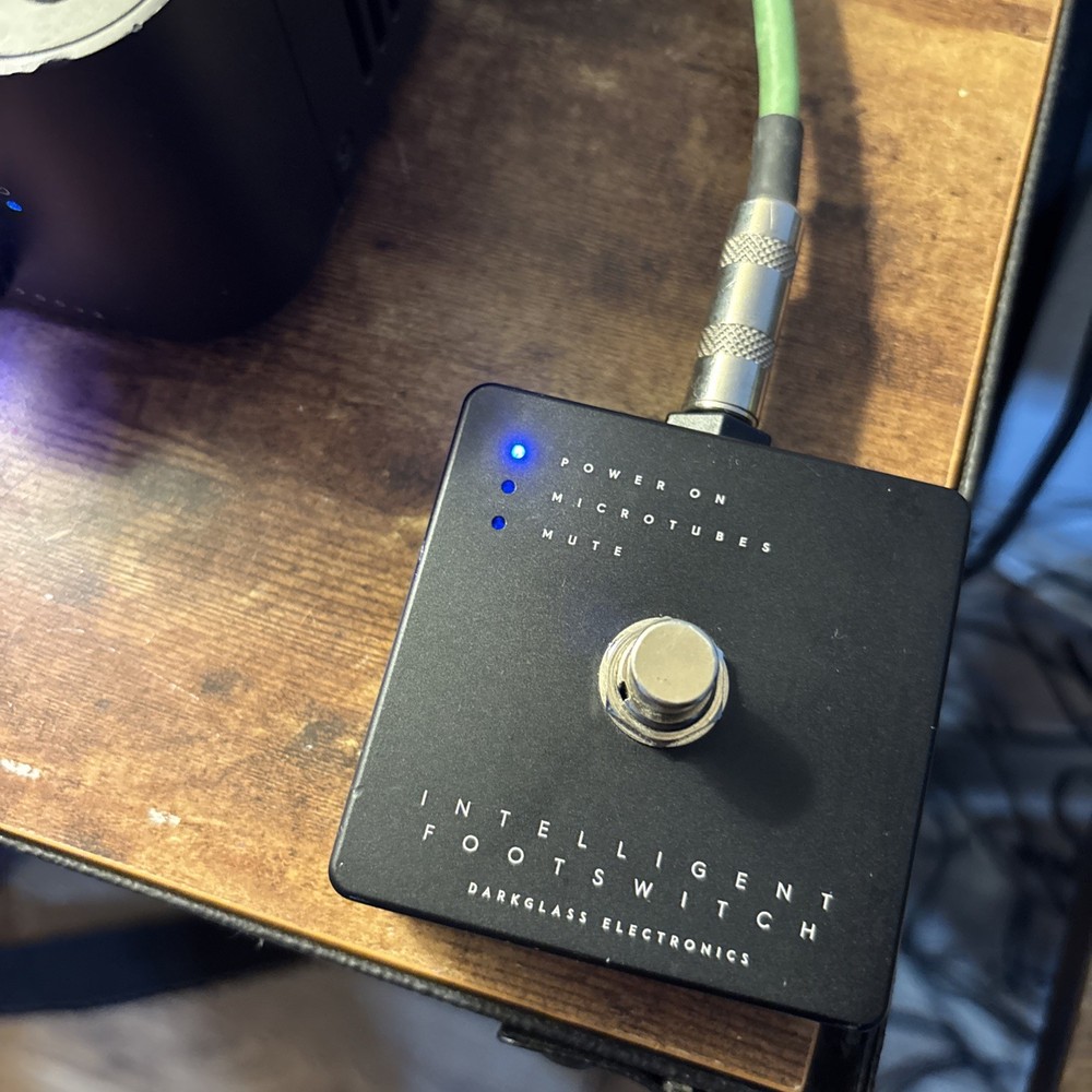 Darkglass Intelligent Footswitch - Black