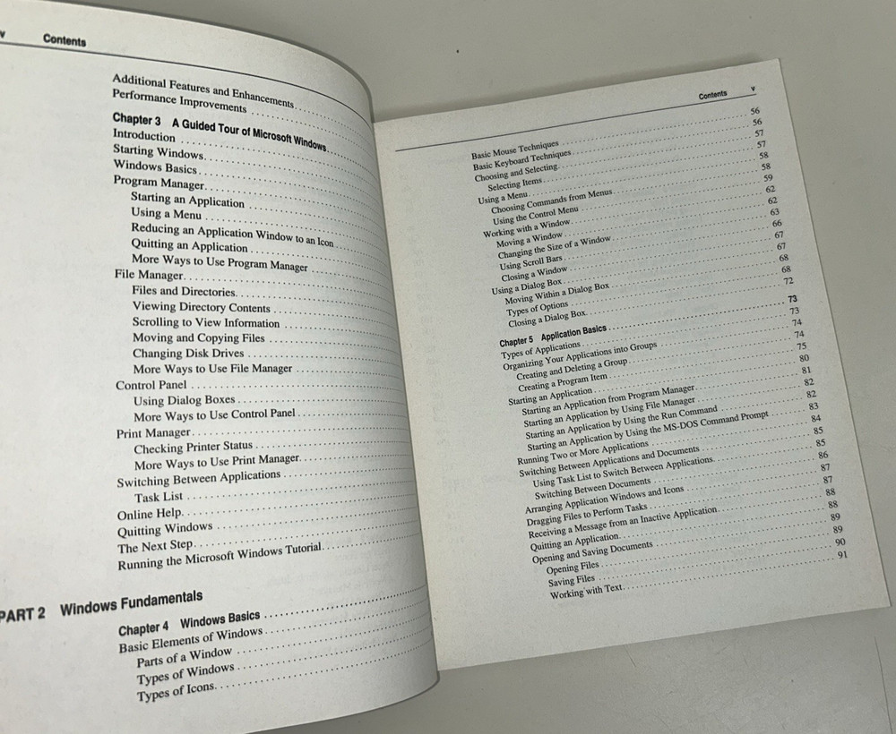 Microsoft Windows 3.11 User's Guide Book ONLY (Vintage, 1993)