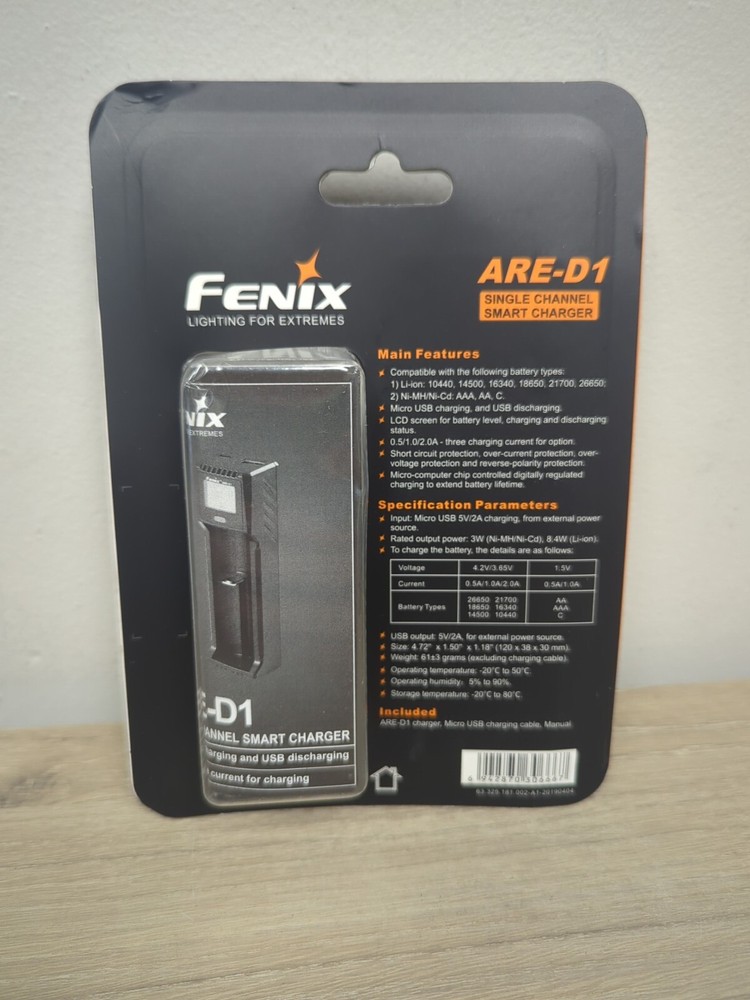 Fenix ARE-D1 Smart Battery Charger